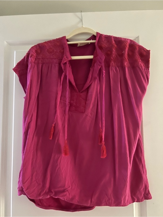 Johnny Was Tops - Pink embroidered blouse